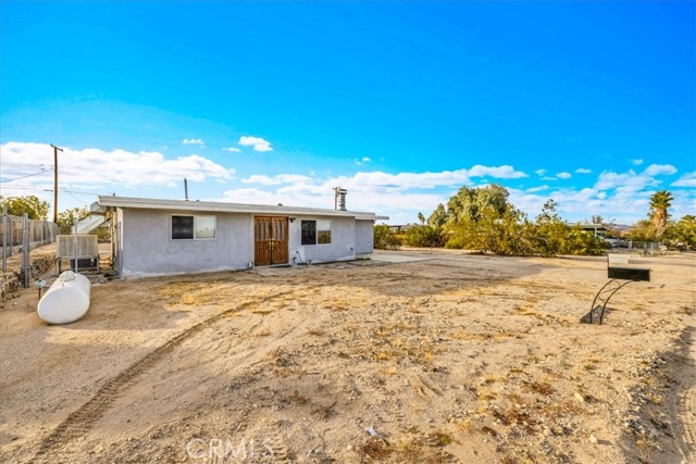 Detail Gallery Image 2 of 38 For 6636 Sahara, Twentynine Palms,  CA 92277 - 3 Beds | 2 Baths