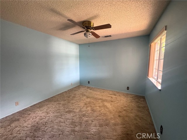 2165 Trenton Court, Merced CA: https://media.crmls.org/medias/ba030325-768b-449b-8fe8-8f06975f1b1a.jpg