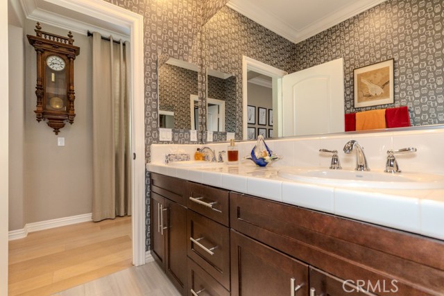 Image 49 of 75 For 30 Vivido St