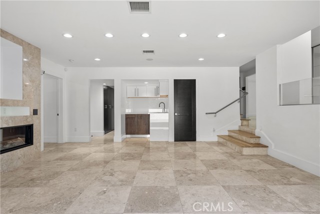 16544 Park Lane Drive, Los Angeles CA: https://media.crmls.org/medias/ba036b3b-88a3-4fc2-a70d-c8d1e42416fd.jpg