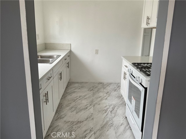 Detail Gallery Image 19 of 26 For 961 W 47th St, Los Angeles,  CA 90037 - – Beds | – Baths