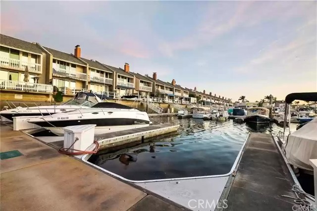 Detail Gallery Image 24 of 27 For 16443 Harbour Ln #11,  Huntington Beach,  CA 92649 - 2 Beds | 2/1 Baths