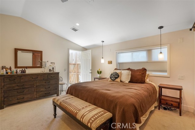 22960 Crespi Street, Woodland Hills CA: https://media.crmls.org/medias/ba051bdb-2f1e-41f6-95b8-582475f06d4f.jpg