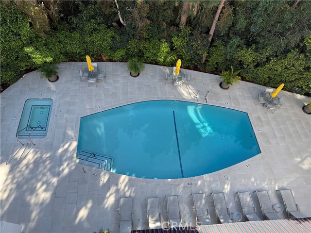 Detail Gallery Image 12 of 13 For 8530 Holloway Dr #418,  Los Angeles,  CA 90069 - 1 Beds | 1 Baths