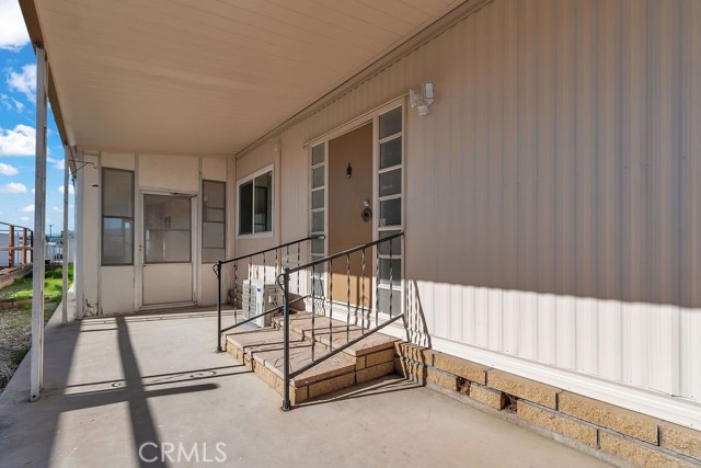 Detail Gallery Image 12 of 24 For 841 S Lyon, Hemet,  CA 92543 - 2 Beds | 2 Baths