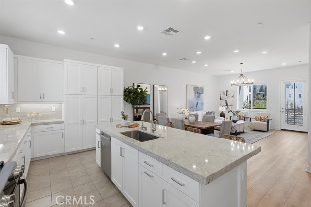 Front Image Thumbnail for CROC26060727