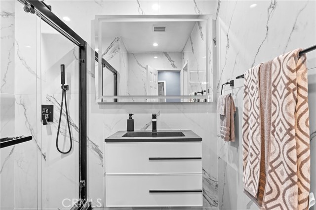 Detail Gallery Image 10 of 26 For 12822 Hensel, Baldwin Park,  CA 91706 - 4 Beds | 2 Baths