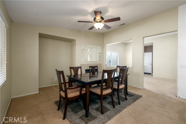 Detail Gallery Image 11 of 28 For 2021 Loreto St, San Jacinto,  CA 92582 - 4 Beds | 2 Baths