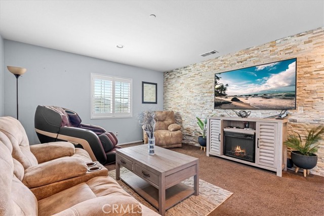 Detail Gallery Image 15 of 39 For 6978 Alderwood Dr, Fontana,  CA 92336 - 3 Beds | 2/1 Baths