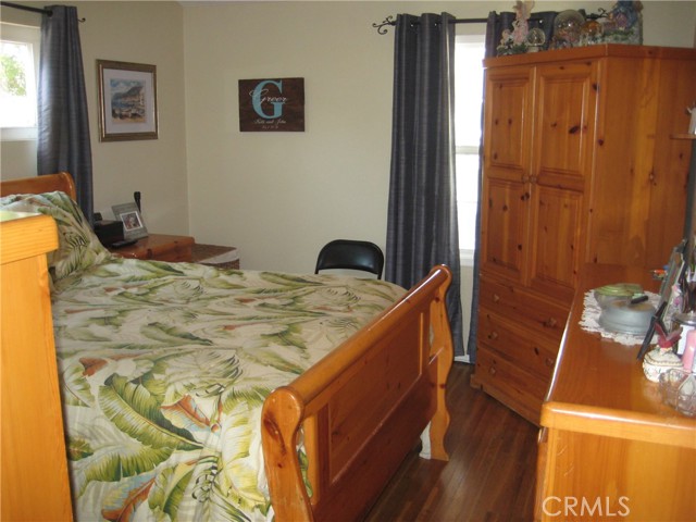 Detail Gallery Image 16 of 27 For 11408 214th, Lakewood,  CA 90715 - 3 Beds | 1/1 Baths