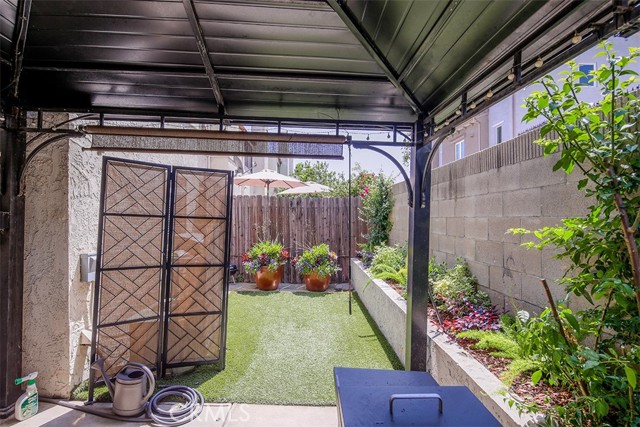 821 S Cerritos Avenue, Azusa CA: https://media.crmls.org/medias/ba06db7b-33e9-441a-9df8-b803d4e24890.jpg