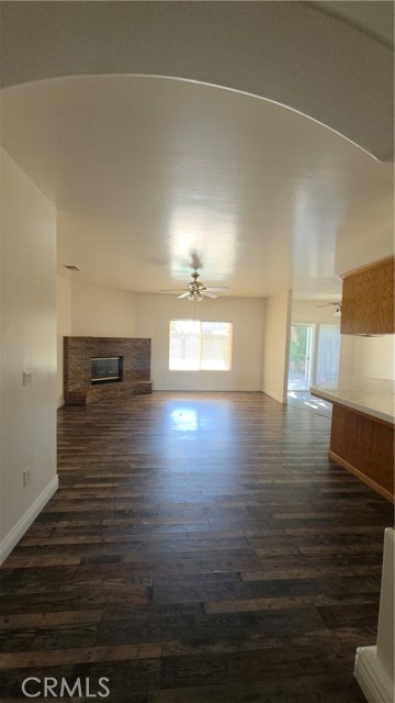 Detail Gallery Image 7 of 28 For 9909 Mona Lisa Ln, Bakersfield,  CA 93312 - 3 Beds | 2 Baths
