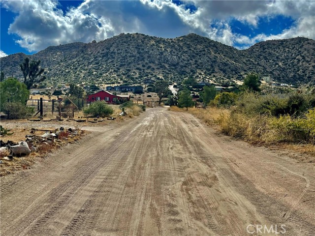 Detail Gallery Image 3 of 12 For 0 Minna Gombell Road, Pioneertown,  CA 92268 - – Beds | – Baths