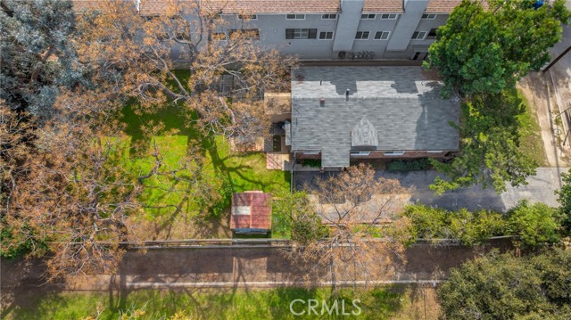 5026 Tilden Avenue photo 4