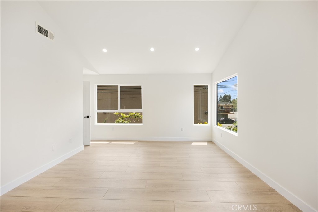 3309 Wedgewood Lane Burbank img 22