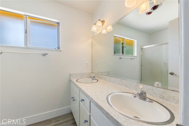 Detail Gallery Image 37 of 49 For 305 Robin Hood Ln, Costa Mesa,  CA 92627 - 5 Beds | 2/2 Baths