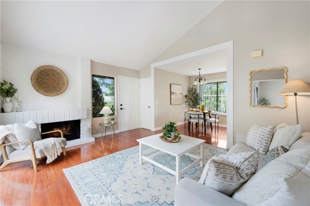 Detail Gallery Image 8 of 53 For 242 Mountain Ct, Brea,  CA 92821 - 3 Beds | 2 Baths