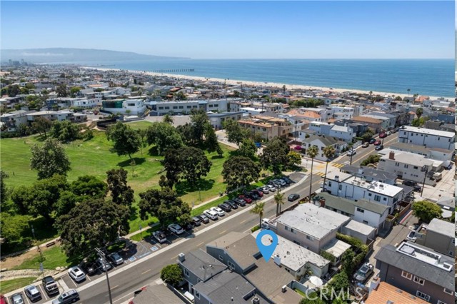 425 Gould Avenue, Hermosa Beach, California 90254, 4 Bedrooms Bedrooms, ,2 BathroomsBathrooms,Residential,For Sale,Gould,SB24122997