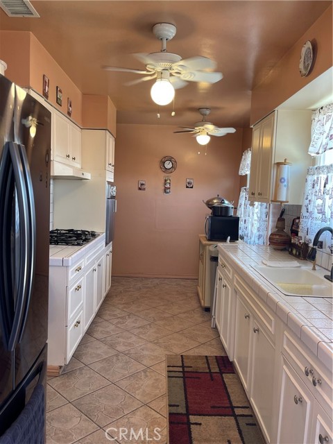 Detail Gallery Image 9 of 17 For 1217 W Barbara Ave, West Covina,  CA 91790 - 3 Beds | 2 Baths