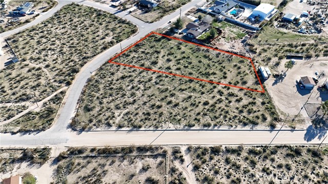 Detail Gallery Image 5 of 9 For 719 Sharon Ave, Lucerne Valley,  CA 92356 - – Beds | – Baths