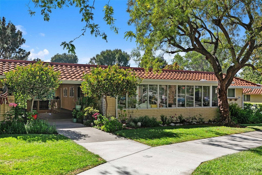 905 Ronda Sevilla #O