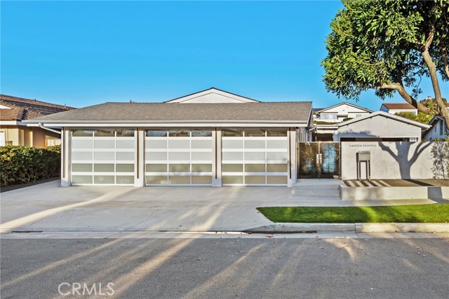 Detail Gallery Image 52 of 54 For 1318 Outrigger Dr, Corona Del Mar,  CA 92625 - 4 Beds | 4/1 Baths