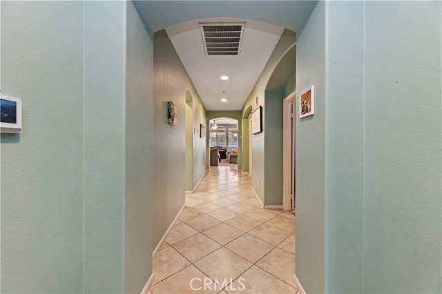 Detail Gallery Image 4 of 35 For 29918 Tierra Shores, Menifee,  CA 92584 - 4 Beds | 3/1 Baths