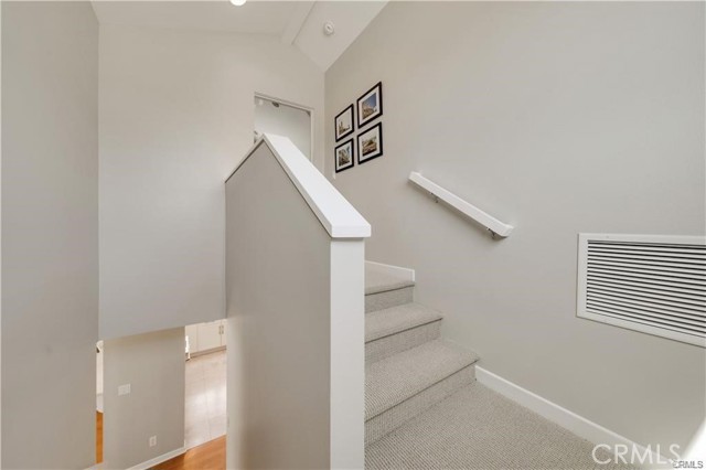 Detail Gallery Image 15 of 22 For 505 .5 Poinsettia Ave, Corona Del Mar,  CA 92625 - 2 Beds | 2/1 Baths