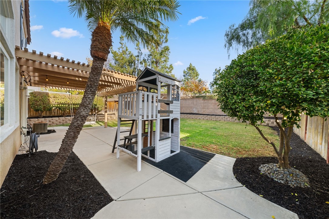 Detail Gallery Image 42 of 46 For 32848 Naples Ct, Temecula,  CA 92592 - 3 Beds | 2/1 Baths