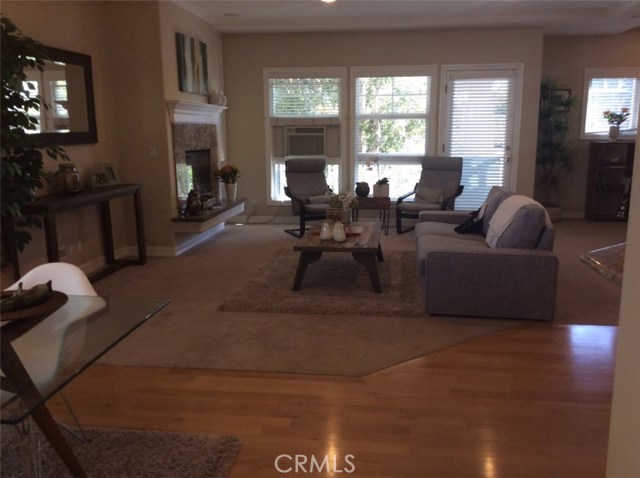 207 Aviation Place, Manhattan Beach, California 90266, 3 Bedrooms Bedrooms, ,2 BathroomsBathrooms,Residential,Sold,Aviation,SB17040709