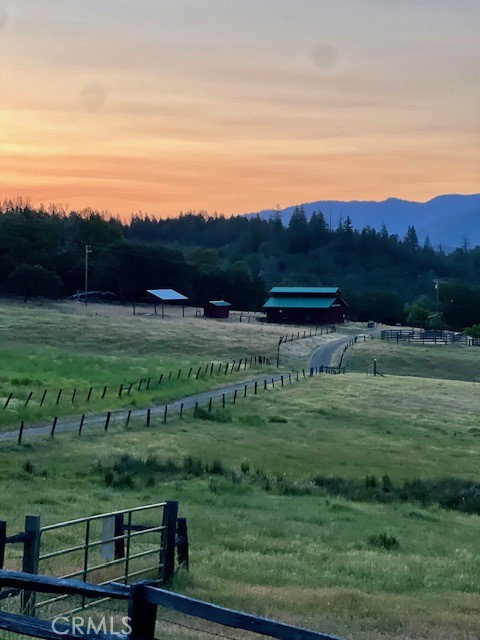 125 Cedar Gulch Road, Hayfork CA: https://media.crmls.org/medias/ba115c3a-55d3-4afa-a6fc-11438ce94146.jpg