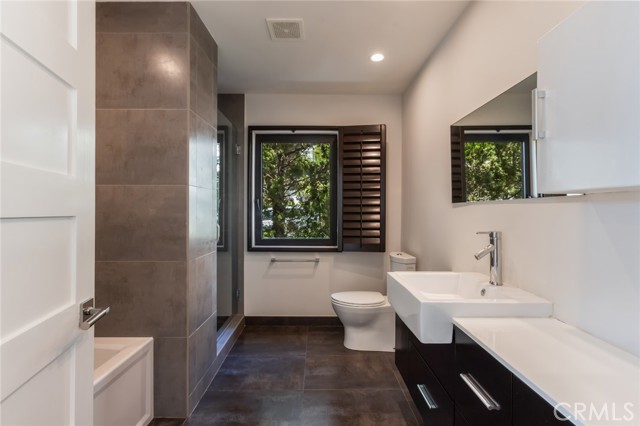 Detail Gallery Image 30 of 62 For 2111 Rimcrest Dr, Glendale,  CA 91207 - 4 Beds | 5 Baths