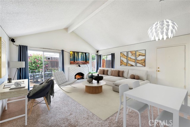 Detail Gallery Image 4 of 25 For 1956 E Yale St #A29,  Ontario,  CA 91764 - 2 Beds | 1 Baths