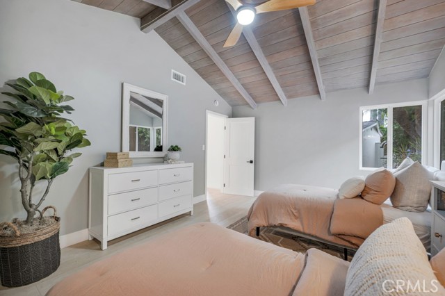10 Camel Point, Laguna Beach CA: https://media.crmls.org/medias/ba12760b-47fb-49e0-b94c-733563c26515.jpg
