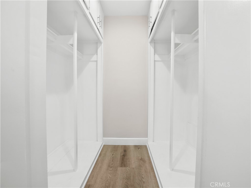 https://media.crmls.org/medias/ba12a8a0-1f95-4078-879e-8e346d823f12.jpg?preset=X-Large