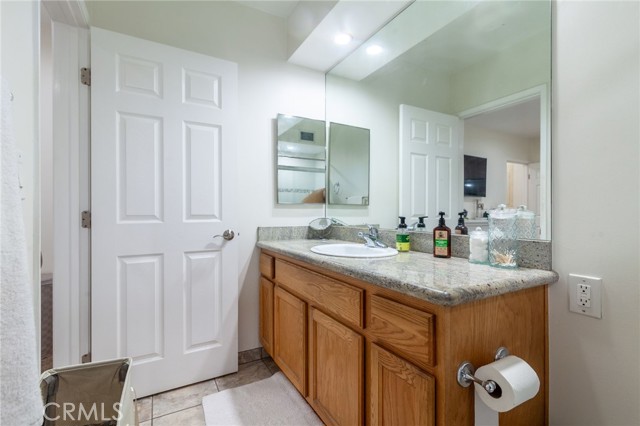 Image 10 of 34 For 10838 Burnet Avenue