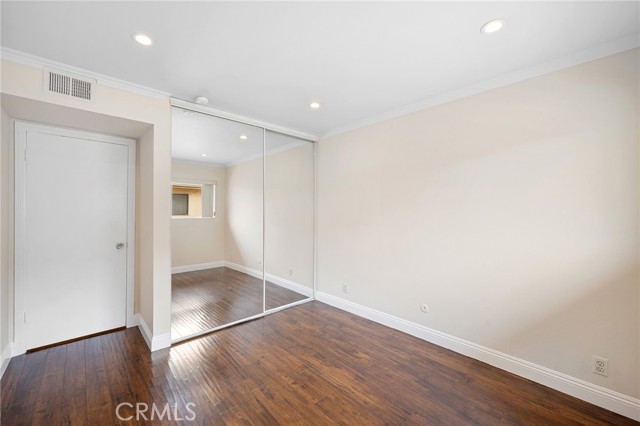 Detail Gallery Image 23 of 24 For 121 Sinclair Ave #206,  Glendale,  CA 91206 - 2 Beds | 2 Baths