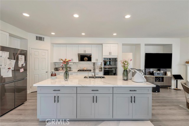 Detail Gallery Image 9 of 70 For 23851 Rio Ranch Way, Valencia,  CA 91354 - 5 Beds | 3/1 Baths