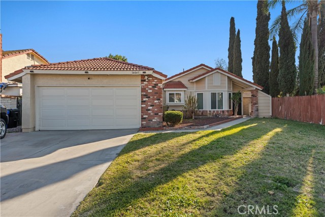 14045 Parkwood, Fontana CA: https://media.crmls.org/medias/ba139c52-c55b-460c-8c02-5c68a4190b48.jpg