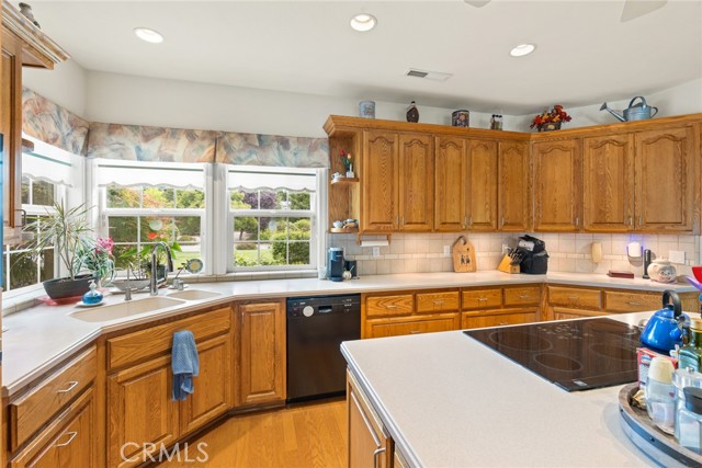 Image 9 of 51 For 13976 Lindbergh