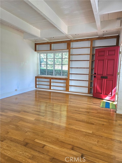 Detail Gallery Image 6 of 40 For 12217 Dorothy St, Los Angeles,  CA 90049 - 4 Beds | 2 Baths