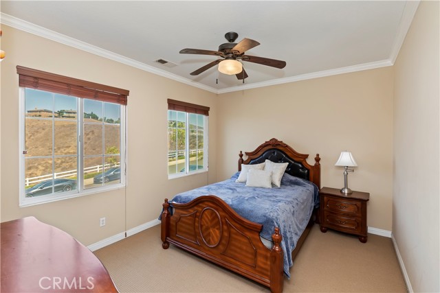 Image 22 of 56 For 15487 Skyridge Drive