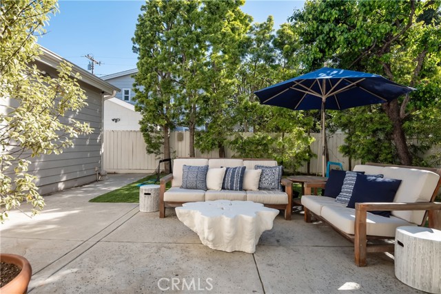 3619 Laurel Avenue, Manhattan Beach, California 90266, 4 Bedrooms Bedrooms, ,4 BathroomsBathrooms,Residential,Sold,Laurel,SB22045934
