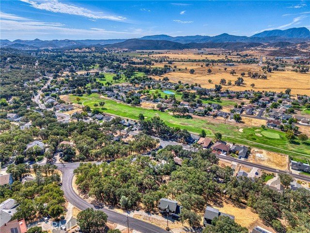 18860 Deer Hollow Rd, Hidden Valley Lake CA: https://media.crmls.org/medias/ba168273-80ba-46b5-a236-83f8b0706801.jpg