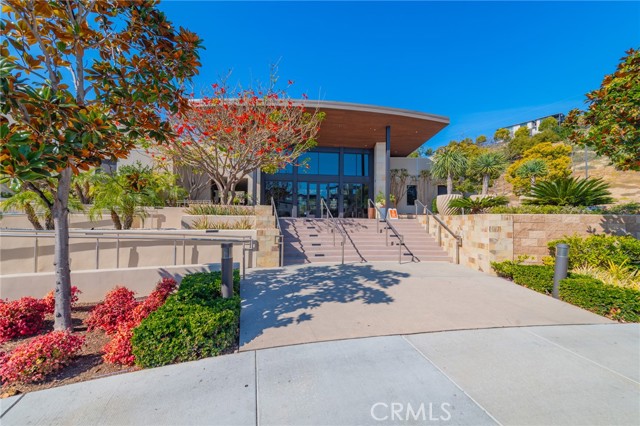 Detail Gallery Image 15 of 44 For 2647 Everly Dr, San Diego,  CA 92108 - 3 Beds | 2/1 Baths