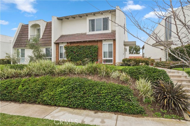 Detail Gallery Image 18 of 18 For 2010 Barranca, Newport Beach,  CA 92660 - 3 Beds | 2 Baths