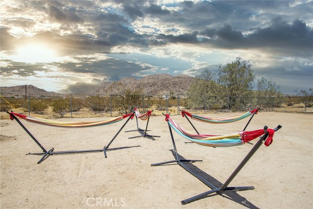 4574 Avenida Del Sol, Joshua Tree CA: https://media.crmls.org/medias/ba17f593-aa7a-48a1-8708-16eda4eacf47.jpg