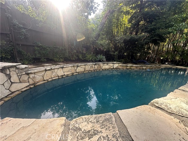 Detail Gallery Image 4 of 18 For 8601 Wonderland Ave #1,  Los Angeles,  CA 90046 - 1 Beds | 1 Baths