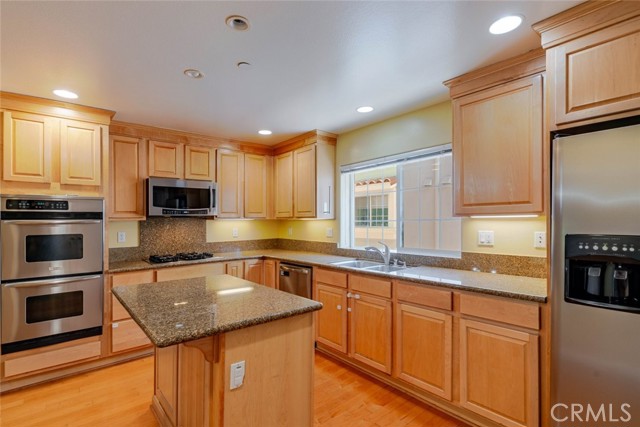 Detail Gallery Image 7 of 46 For 763 E Olive Ave, Burbank,  CA 91501 - 3 Beds | 2/1 Baths