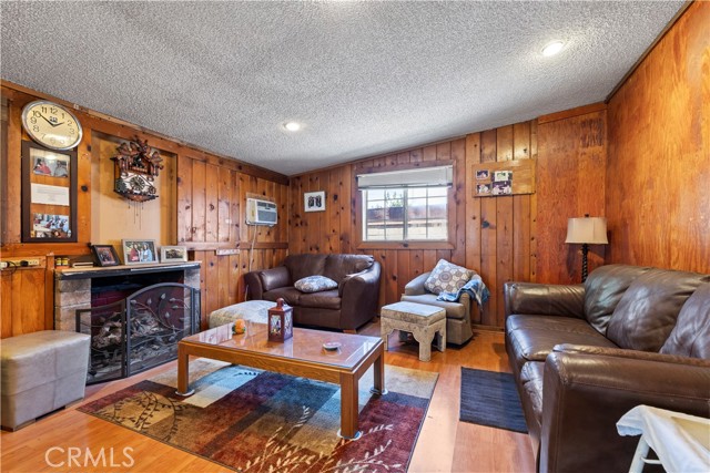 Detail Gallery Image 16 of 29 For 14609 Cavette, Baldwin Park,  CA 91706 - 4 Beds | 2 Baths